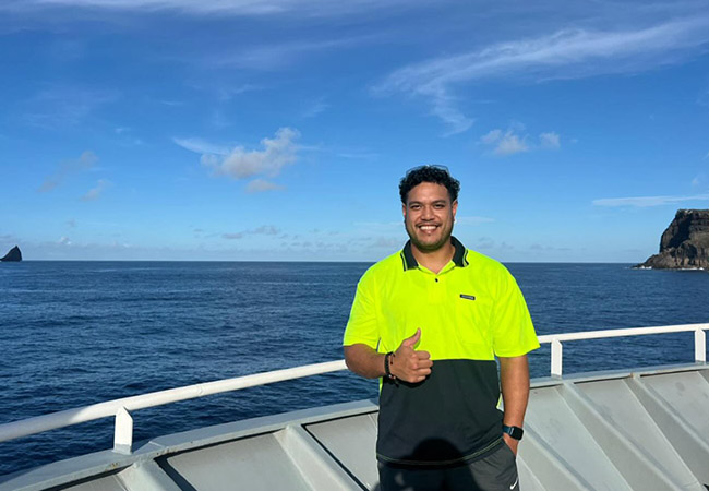 High-Quality Ocean Research Team To Study Hthh Volcano Background Nature High-Quality Ocean Research Team To Study Hthh Volcano Background Nature